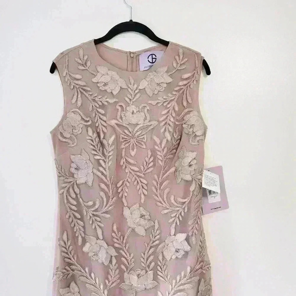 JS Collections Dori Embroidered Cap Sleeve Dress - Picture 5 of 11